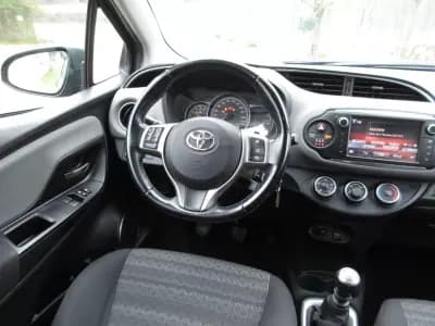 Vendo Toyota Yaris 2016 - 12990 EUR, 151000 km - AUTO.MOTO.pt