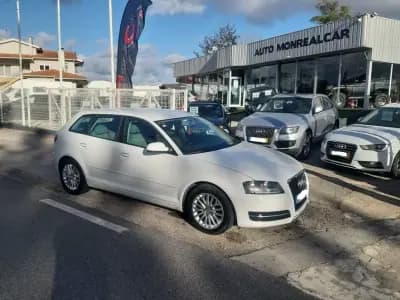 Vendo Audi A3 Sportback 2010 - 9900 EUR, 224980 km - AUTO.MOTO.pt