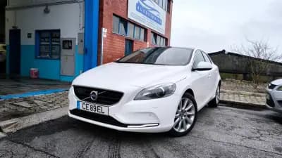 Sell Volvo V40 2013 - 11400 EUR, 182000 km - AUTO.MOTO.pt