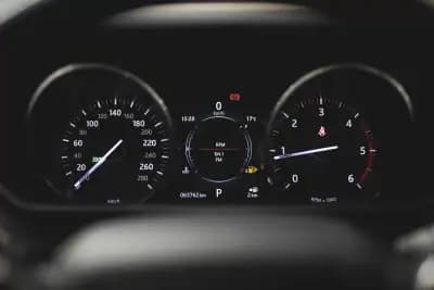 Sell Land Rover Range Rover Sport 2017 - 39990 EUR, 63000 km - AUTO.MOTO.pt