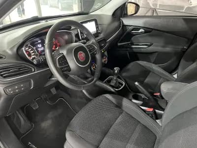 Vendo Fiat Tipo Station Wagon 2018 - 11600 EUR, 84496 km - AUTO.MOTO.pt