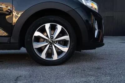 Sell Kia Stonic 2022 - 13999 EUR, 93000 km - AUTO.MOTO.pt