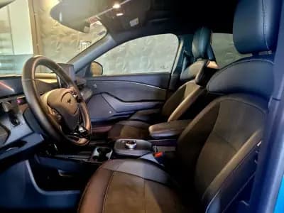 Vendo Ford Mustang Mach-E 2022 - 59990 EUR, 49187 km - AUTO.MOTO.pt
