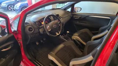 Sell Abarth Punto Evo 2012 - 16500 EUR, 118522 km - AUTO.MOTO.pt