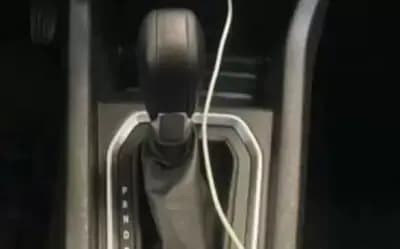 Sell Renault Clio 2021 - 18490 EUR, 45700 km - AUTO.MOTO.pt