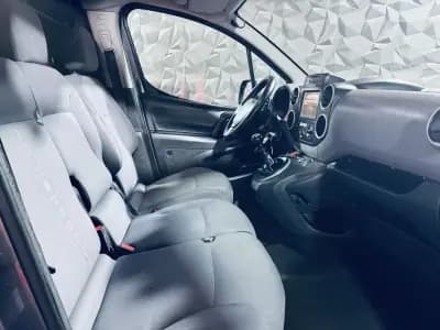 Vendo Citroën Berlingo 2015 - 6990 EUR, 257315 km - AUTO.MOTO.pt