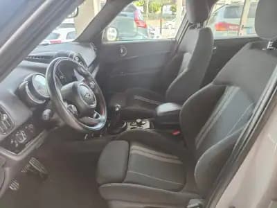 Vendo MINI Countryman 2018 - 19990 EUR, 84000 km - AUTO.MOTO.pt