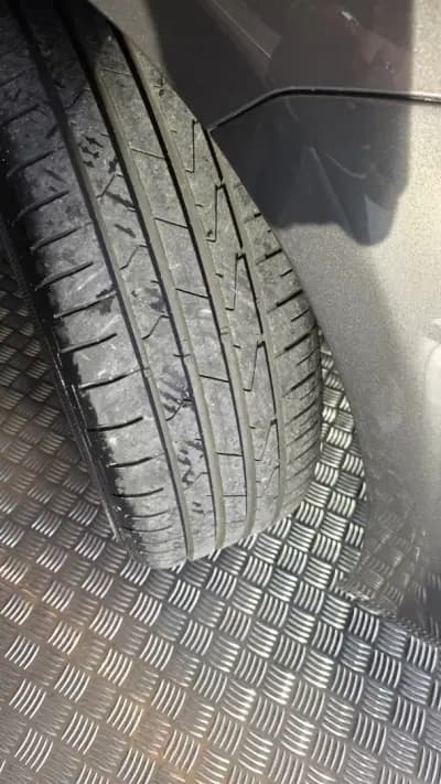 Vendo Toyota Avensis Touring Sports 2016 - 14900 EUR, 212217 km - AUTO.MOTO.pt