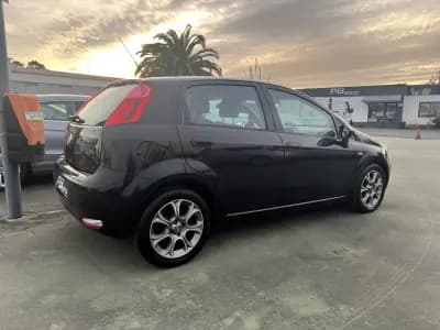 Sell Fiat Punto 2018 - 8999 EUR, 169456 km - AUTO.MOTO.pt