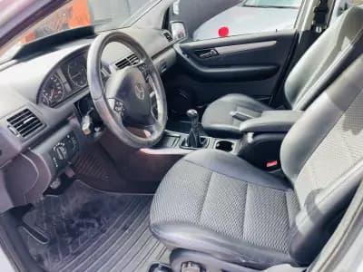 Vendo Mercedes-Benz A 180 2010 - 9950 EUR, 118057 km - AUTO.MOTO.pt