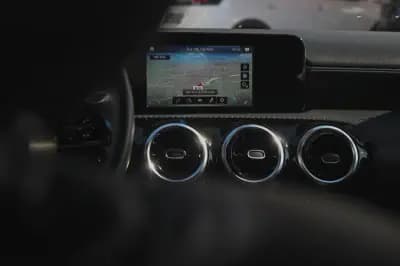 Sell Mercedes-Benz A 180 2019 - 23780 EUR, 91680 km - AUTO.MOTO.pt