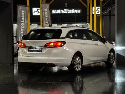 Sell Opel Astra Sports Tourer 2021 - 13990 EUR, 135500 km - AUTO.MOTO.pt