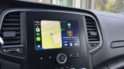 Vendo Renault Mégane Sport Tourer 2018 - 12999 EUR, 131021 km - AUTO.MOTO.pt