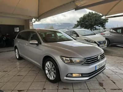 Vendo Volkswagen Passat Variant 2015 - 13950 EUR, 242286 km - AUTO.MOTO.pt