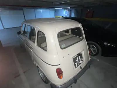 Vendo Renault 4 1985 - 4750 EUR, 170000 km - AUTO.MOTO.pt