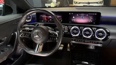 Vendo Mercedes-Benz CLA 180 2023 - 34970 EUR, 70000 km - AUTO.MOTO.pt