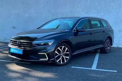 Vendo Volkswagen Passat Variant 2021 - 19900 EUR, 129031 km - AUTO.MOTO.pt