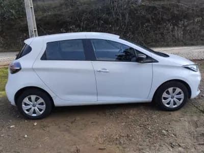 Vendo Renault Zoe 2020 - 12950 EUR, 110000 km - AUTO.MOTO.pt