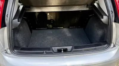 Vendo Fiat Punto 2015 - 9500 EUR, 170000 km - AUTO.MOTO.pt