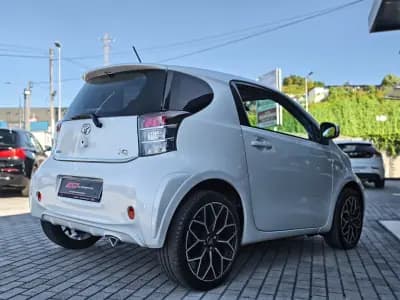 Vendo Toyota iQ 2011 - 10500 EUR, 110000 km - AUTO.MOTO.pt