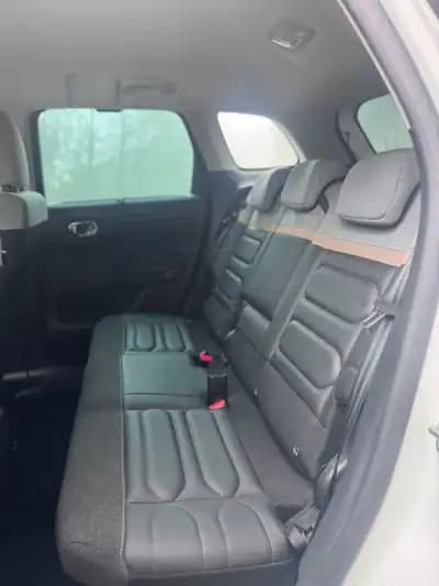 Sell Citroën C3 Aircross 2021 - 15250 EUR, 180999 km - AUTO.MOTO.pt