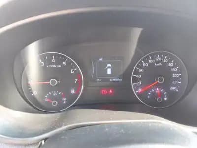 Sell Kia Sportage 2018 - 18900 EUR, 124000 km - AUTO.MOTO.pt