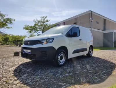 Vendo Peugeot Partner 1.5 BlueHDi Pro Standard 2021 - 13990 EUR, 113662 km - AUTO.MOTO.pt