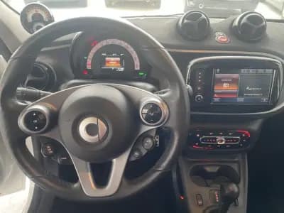 Vendo Smart ForFour 2019 - 12490 EUR, 41490 km - AUTO.MOTO.pt