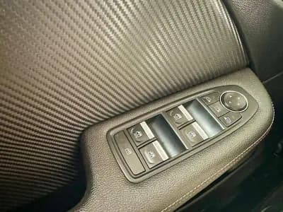 Vendo Renault Clio 2020 - 18990 EUR, 51300 km - AUTO.MOTO.pt