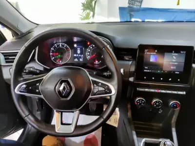 Vendo Renault Clio 2021 - 13350 EUR, 61000 km - AUTO.MOTO.pt