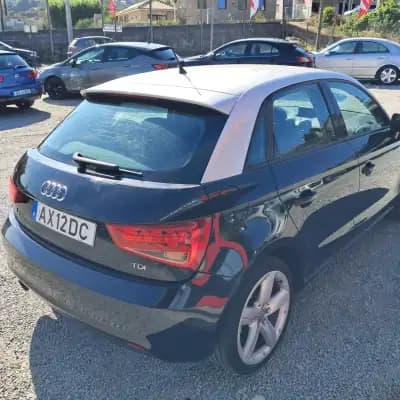 Sell Audi A1 Sportback 2012 - 10450 EUR, 206000 km - AUTO.MOTO.pt