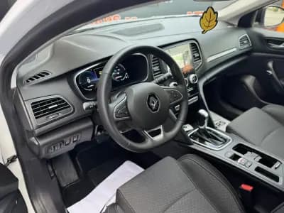 Sell Renault Mégane Sport Tourer 2023 - 24900 EUR, 16217 km - AUTO.MOTO.pt