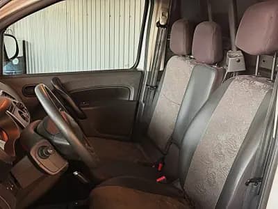 Vendo Renault Kangoo 2021 - 10990 EUR, 174000 km - AUTO.MOTO.pt