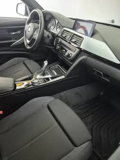 Vendo BMW 320 2015 - 17750 EUR, 196200 km - AUTO.MOTO.pt