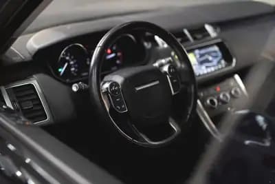 Sell Land Rover Range Rover Sport 2017 - 43990 EUR, 63000 km - AUTO.MOTO.pt