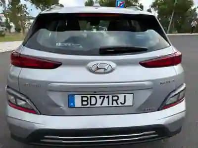 Vendo Hyundai Kauai 2021 - 21500 EUR, 92000 km - AUTO.MOTO.pt