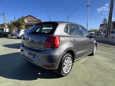 Sell Volkswagen Polo 2017 - 12990 EUR, 99650 km - AUTO.MOTO.pt