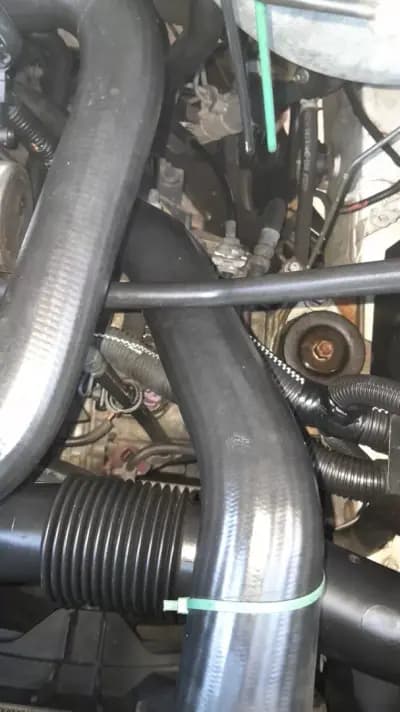 Vendo Renault Trafic 2006 - 11900 EUR, 211000 km - AUTO.MOTO.pt