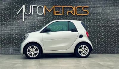 Sell Smart Fortwo Cabrio 2018 - 10750 EUR, 80000 km - AUTO.MOTO.pt