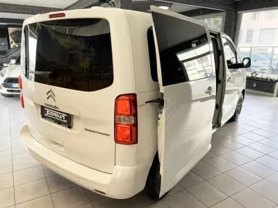 Vendo Citroën Spacetourer 2018 - 21800 EUR, 210620 km - AUTO.MOTO.pt