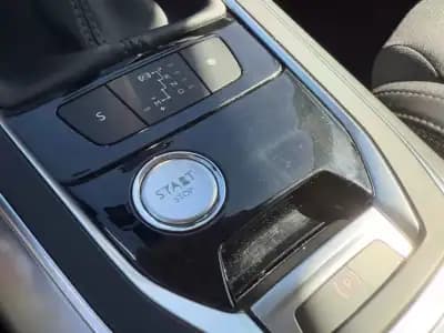 Vendo Peugeot 308 SW 2017 - 13990 EUR, 130000 km - AUTO.MOTO.pt