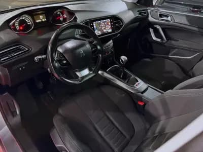 Sell Peugeot 308 2013 - 12990 EUR, 158740 km - AUTO.MOTO.pt