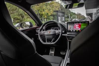 Sell Cupra Leon 2024 - 44990 EUR, 21773 km - AUTO.MOTO.pt