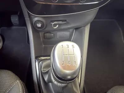 Sell Renault Clio 2018 - 10990 EUR, 95000 km - AUTO.MOTO.pt