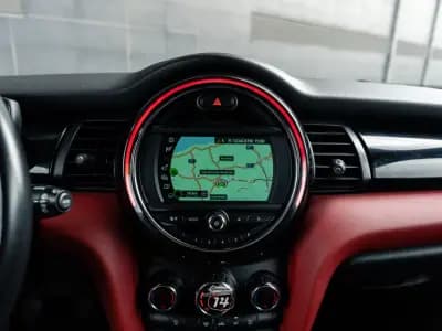 Sell MINI 2019 - 17990 EUR, 53900 km - AUTO.MOTO.pt