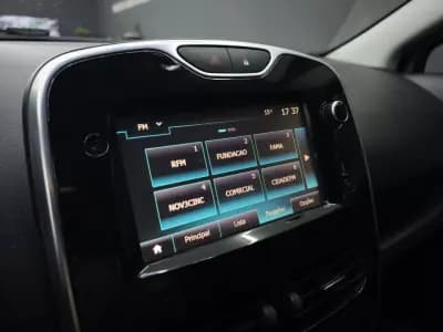 Sell Renault Clio 2015 - 9250 EUR, 201119 km - AUTO.MOTO.pt