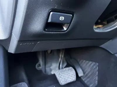 Sell Mercedes-Benz GLA 200 2015 - 20750 EUR, 124000 km - AUTO.MOTO.pt