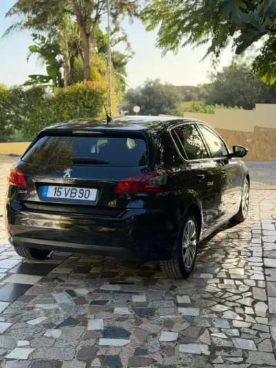 Vendo Peugeot 308 SW 2018 - 15900 EUR, 117320 km - AUTO.MOTO.pt