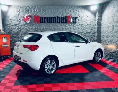 Vendo Alfa Romeo Giulietta 2012 - 13750 EUR, 119336 km - AUTO.MOTO.pt