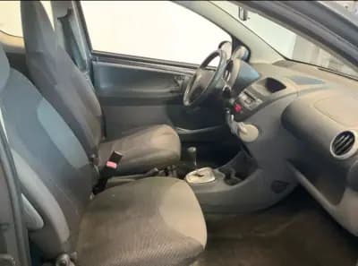 Sell Peugeot 107 2007 - 5900 EUR, 161692 km - AUTO.MOTO.pt